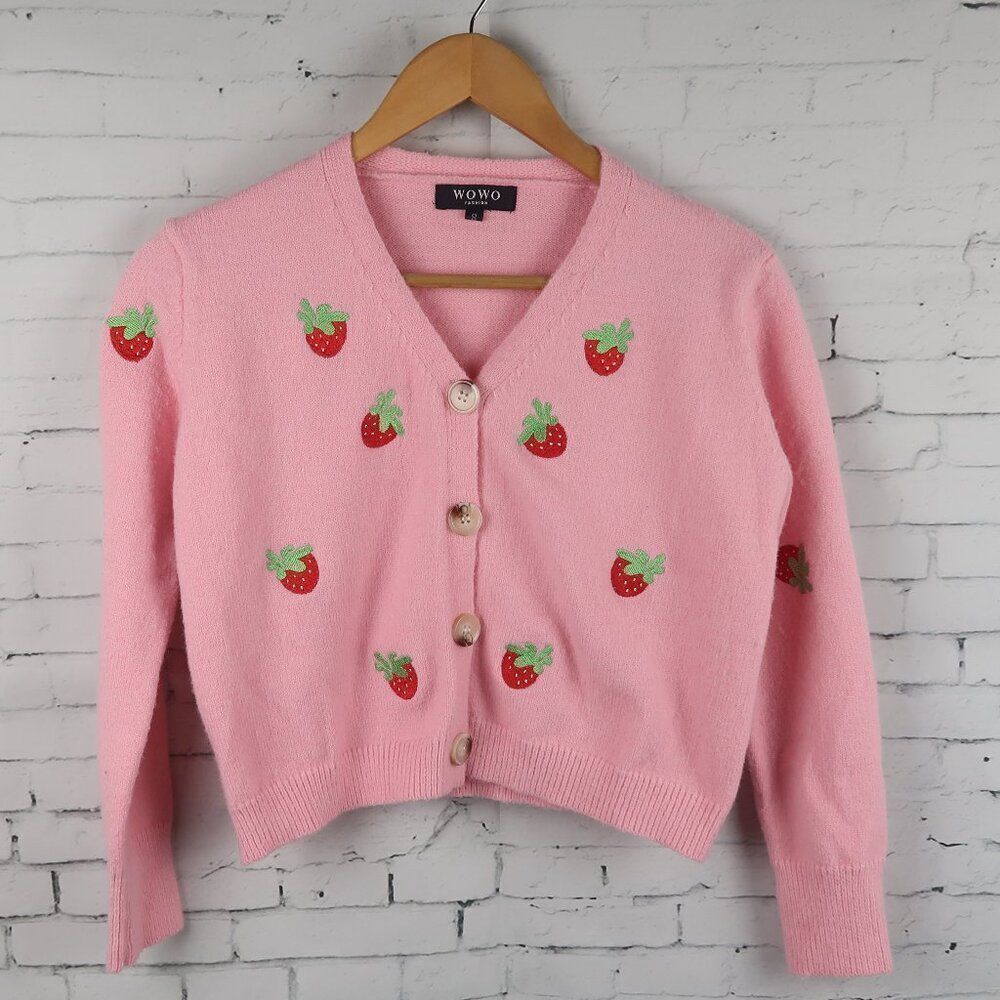 WOWO PINK WITH EMBROIDERED STRAWBERRIES LONG SLEEVE BUTTON DOWN CARDIGAN SIZE S